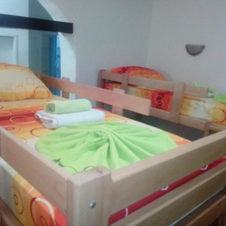 Hostel Corner 021 Нови Сад Екстериор снимка
