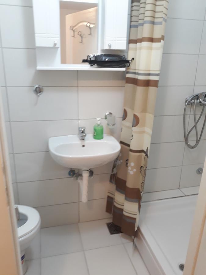 Hostel Corner 021 Нови Сад Екстериор снимка