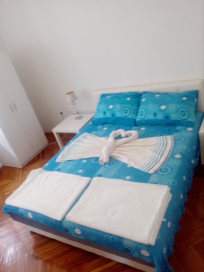 Hostel Corner 021 Нови Сад Екстериор снимка