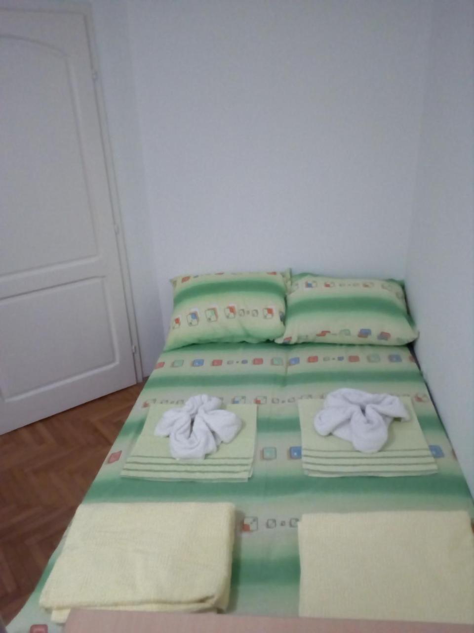 Hostel Corner 021 Нови Сад Екстериор снимка